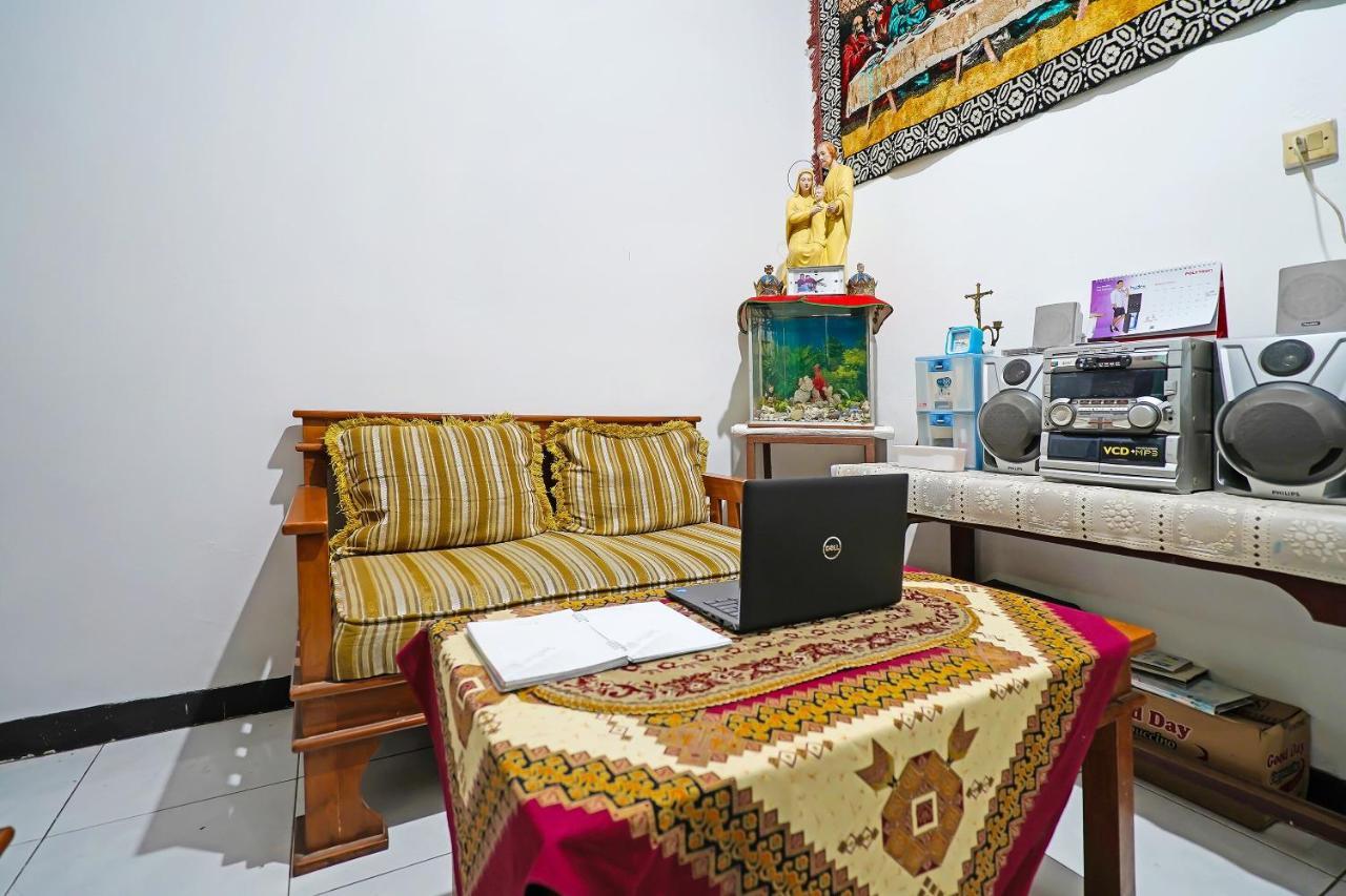 Spot On 91723 Sony Homestay Syariah Sukabumi Exterior foto